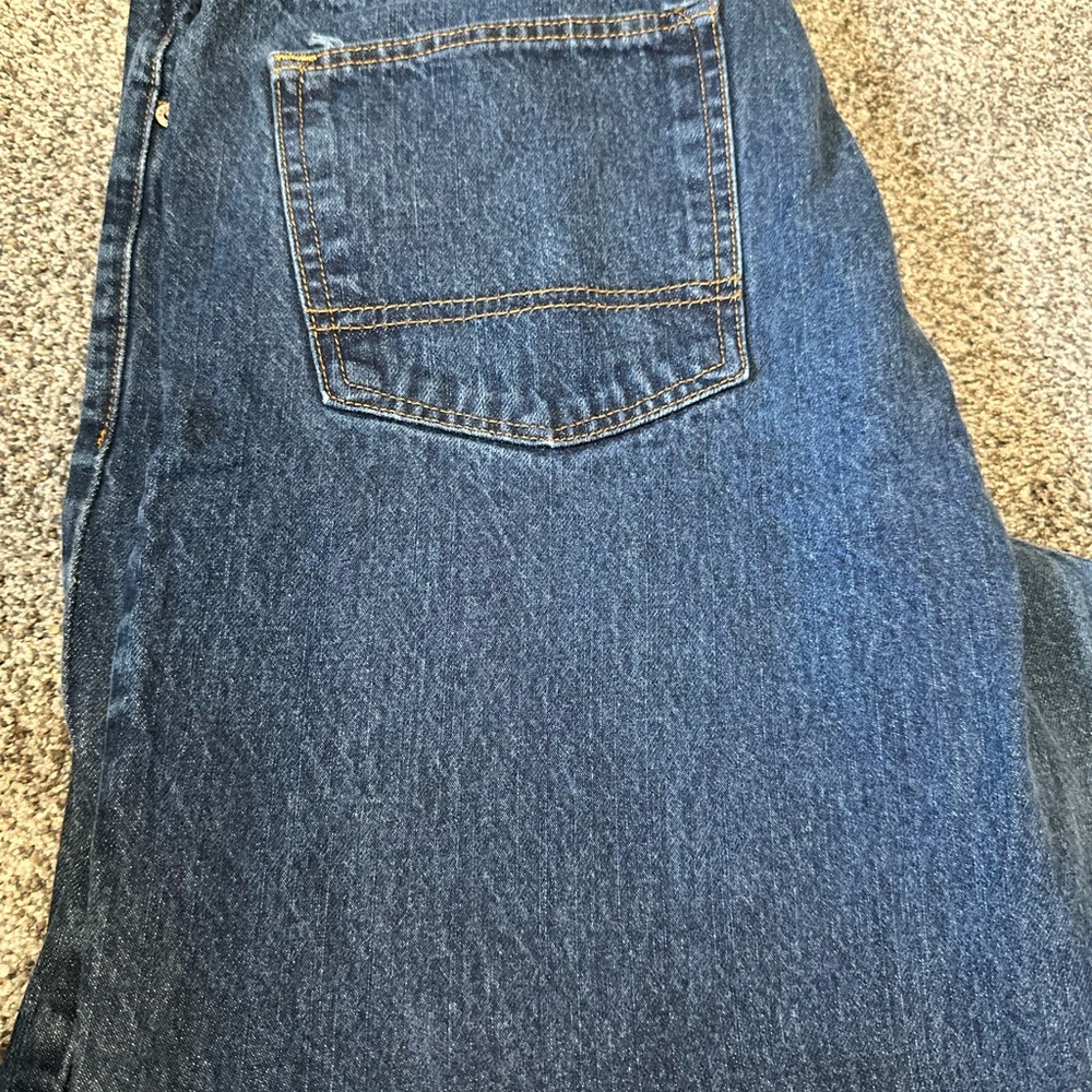 Men’s Arizona Loose Straight Jeans 38x34 Like New